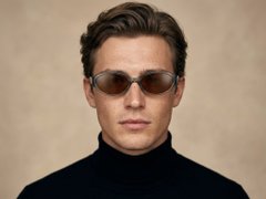 BS0824-0092_Green_Butterfly_TR90_Sunglasses-tryon_male