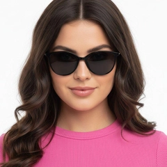 bs0824-0095_black_butterfly_tr90_sunglasses_model