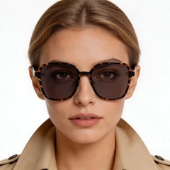 bs0824-0099_tortoiseshell_rectangular_tr90_sunglasses_model