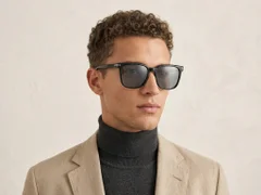 BS0824-0100_Black_Rectangular_TR90_sunglasses-tryon_male