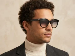 BS0824-0114_Black_Oval_TR90_sunglasses-tryon_male