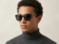 BS0824-0117_Green_Oval_TR90_sunglasses-tryon_male