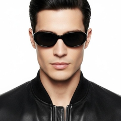 bs0824-0118_black_oval_tr90_sunglasses_model