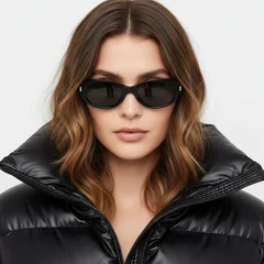 bs0824-0118_black_oval_tr90_sunglasses_model