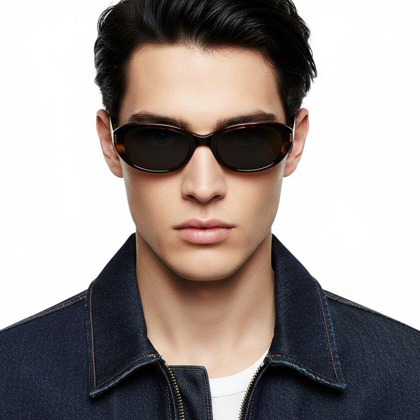 bs0824-0122_tortoiseshell_oval_tr90_sunglasses_model