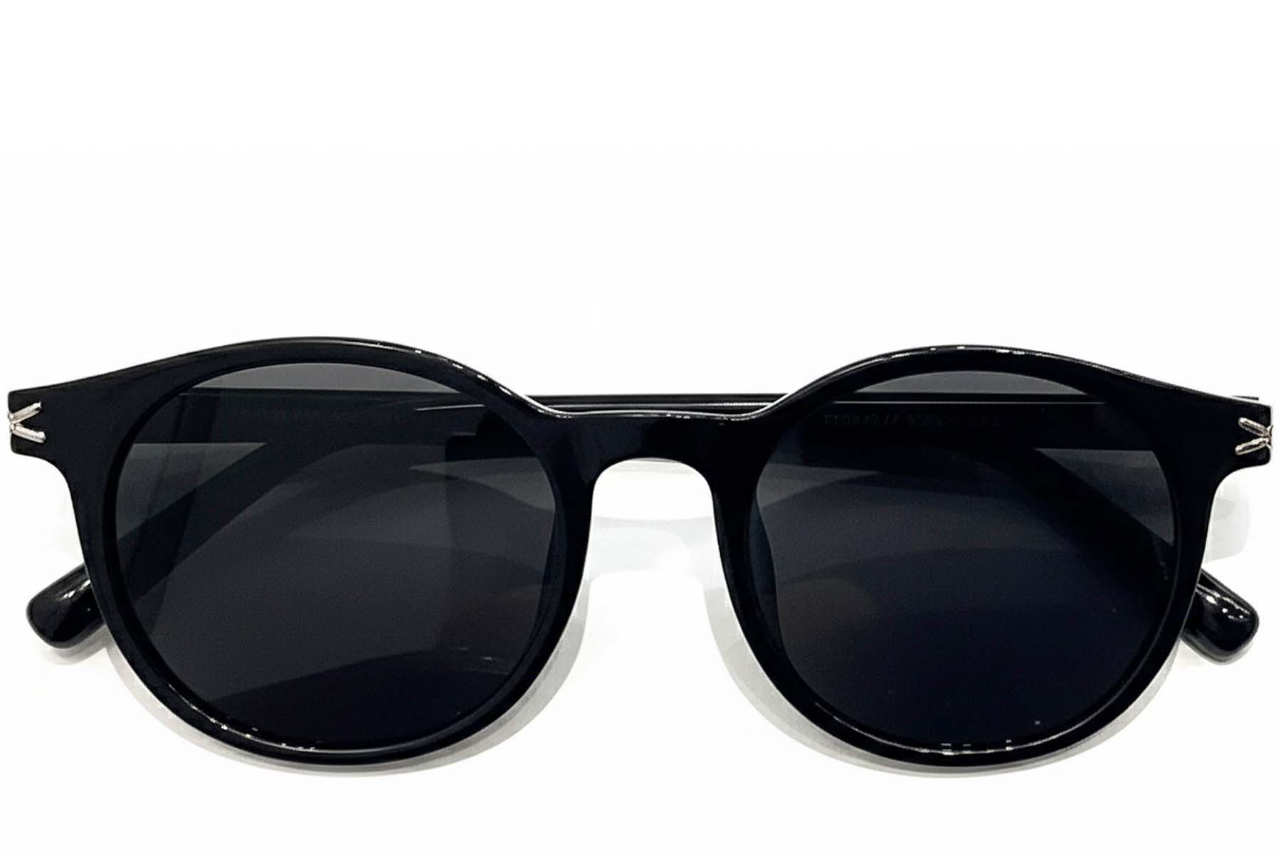 BS0824-0124_Black_Oval_TR90_sunglasses_front