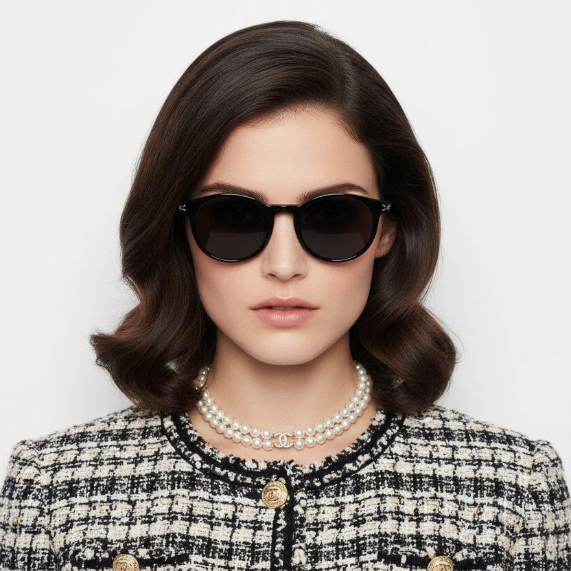 bs0824-0124_black_oval_tr90_sunglasses_model