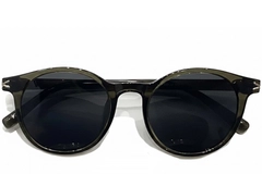 BS0824-0128_Green_Oval_TR90_sunglasses_front