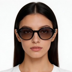 bs0824-0131_black_oval_tr90_sunglasses_model