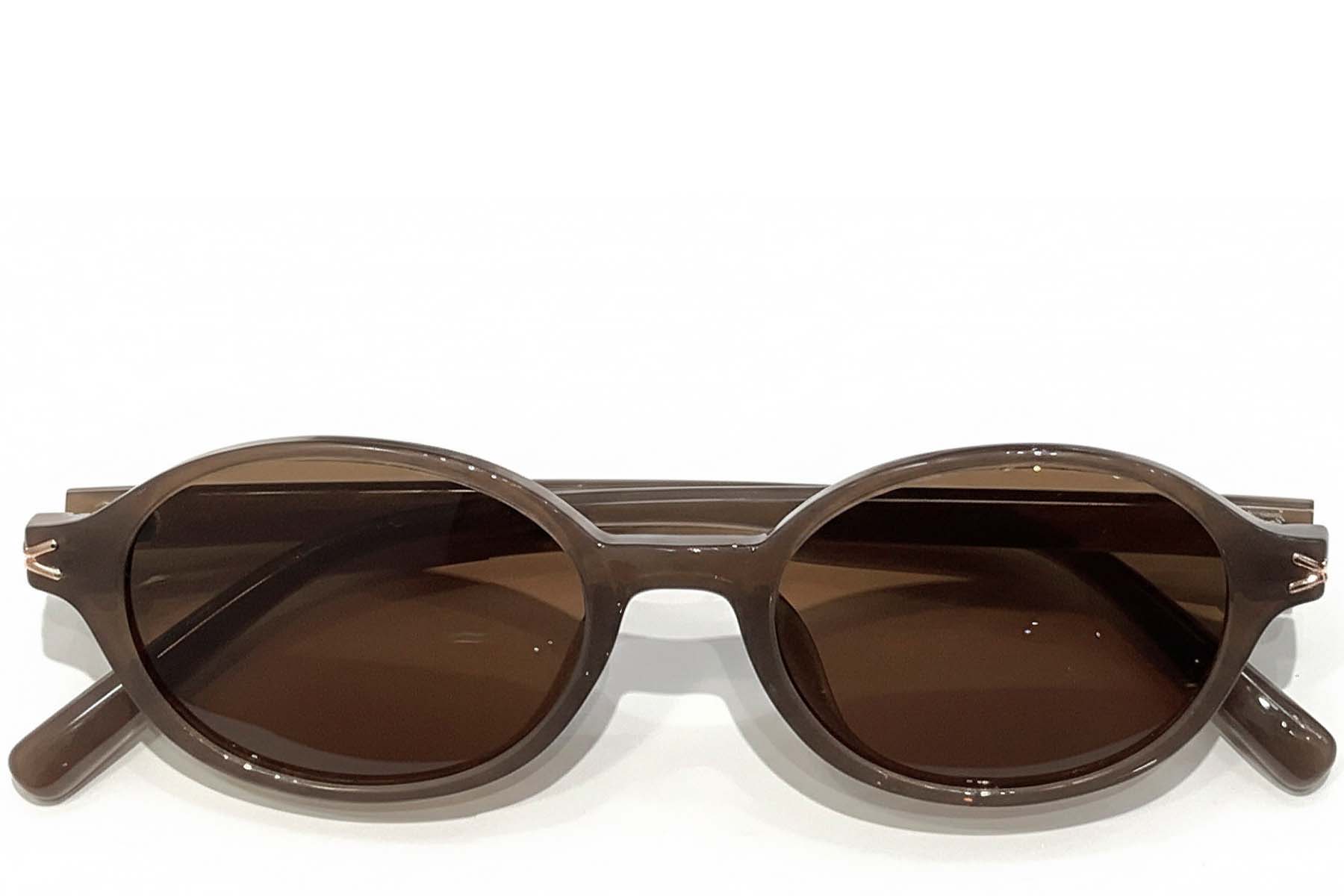 BS0824-0135_Brown_Oval_TR90_sunglasses_front