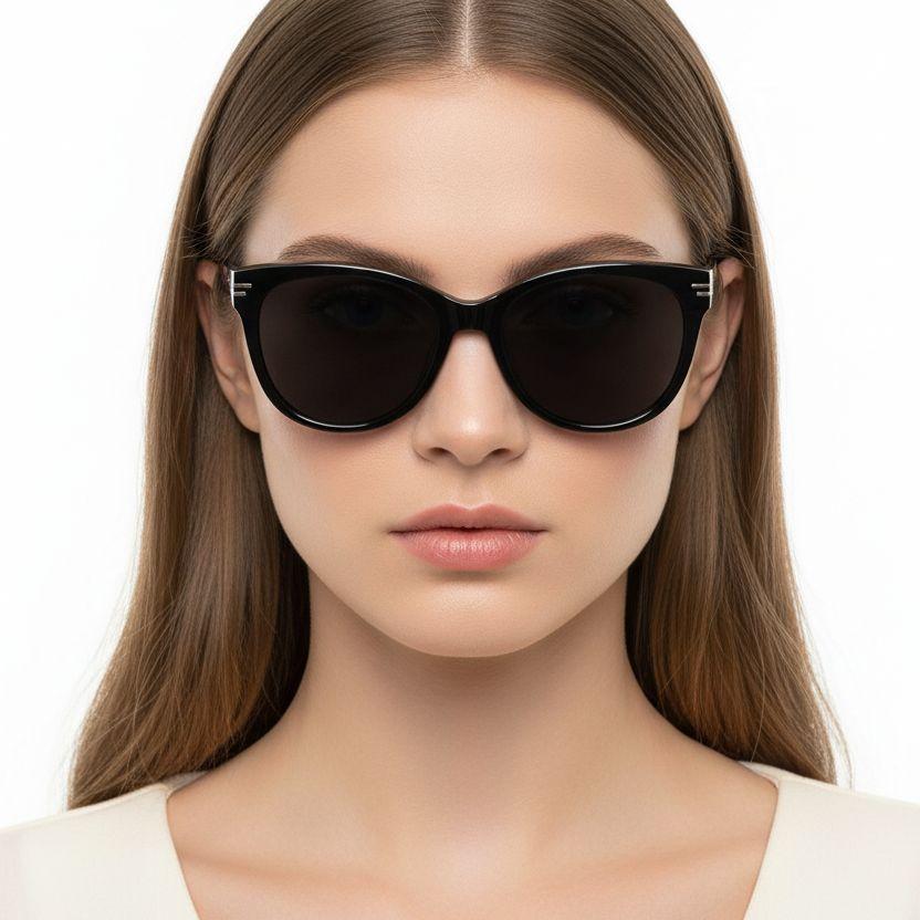 bs0824-0137_grey_oval_tr90_sunglasses_model