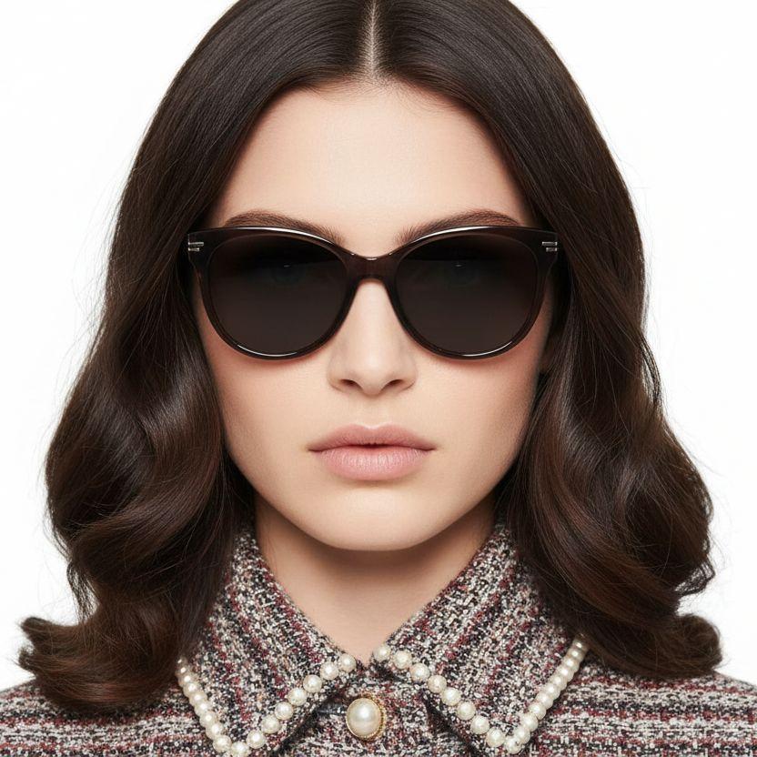 bs0824-0139_brown_oval_tr90_sunglasses_model