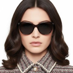bs0824-0139_brown_oval_tr90_sunglasses_model