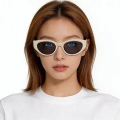 bs0824-0147_cream_oval_tr90_sunglasses_model