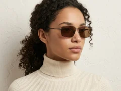 BS0824-0152_Black_Rectangular_Metal_sunglasses-tryon_female