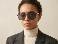 BS0824-0167_Black_Aviator_Metal_sunglasses_corner-tryon_female