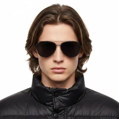bs0824-0170_grey_aviator_metal_sunglasses_model