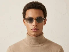 BS0824-0177_Golden_Butterfly_Metal_sunglasses-tryon_male