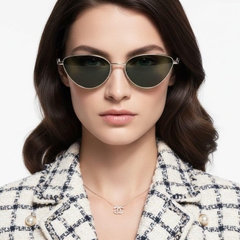 bs0824-0178_golden_butterfly_metal_sunglasses_model