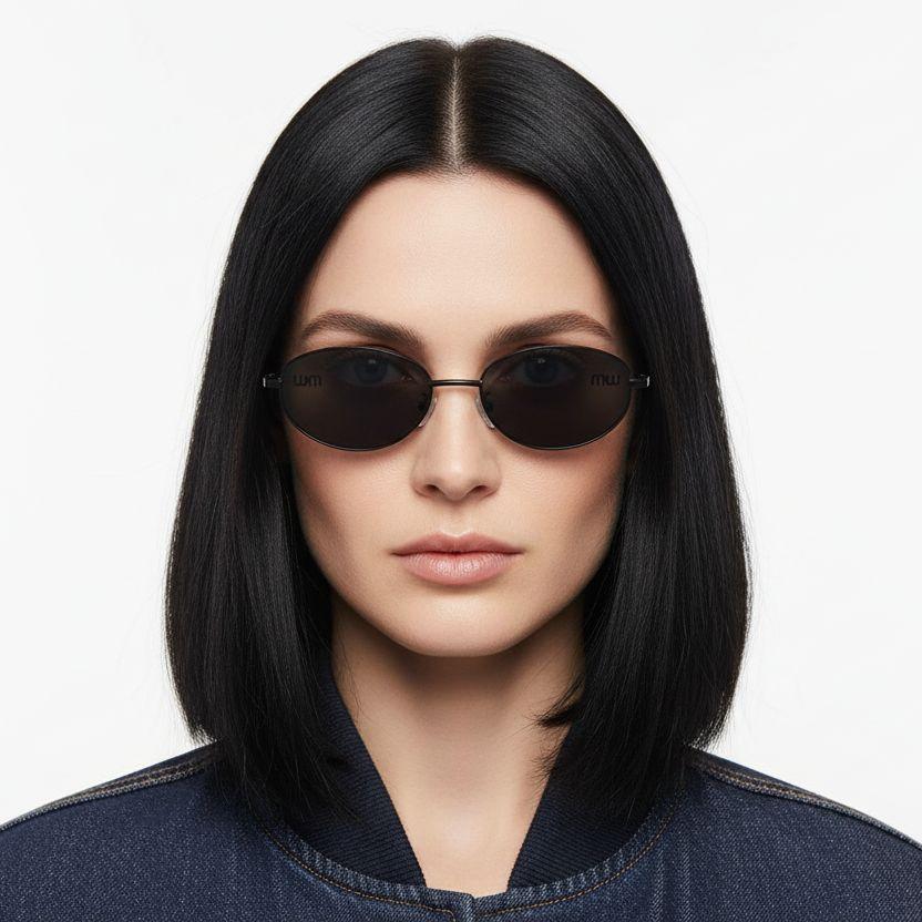 bs0824-0179_black_oval_metal_sunglasses_model