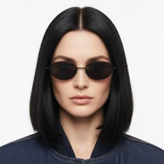 bs0824-0179_black_oval_metal_sunglasses_model