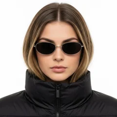 bs0824-0182_golden_oval_metal_sunglasses_model