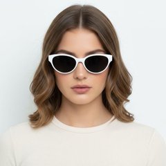bs0824-0188_white_butterfly_tr90_sunglasses_model