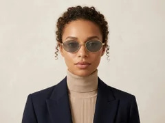BS0824-0193_Golden_Oval_Metal_sunglasses-tryon_female