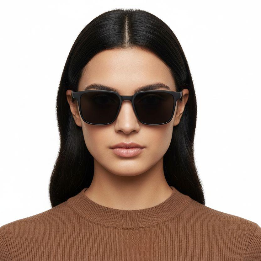 bs0824-0198_black_rectangular_tr90_sunglasses_model