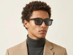 BS0824-0199_Black_Rectangular_TR90_sunglasses-tryon_male