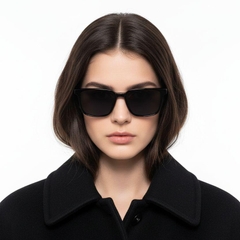 bs0824-0199_black_rectangular_tr90_sunglasses_model