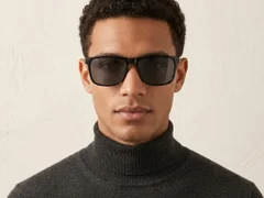 BS0824-0204_Black_Rectangular_TR90_sunglasses-tryon_male