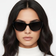 bs0824-0218_black_butterfly_tr90_sunglasses_model