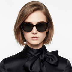 bs0824-0220_tortoiseshell_butterfly_tr90_sunglasses_model