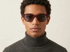 BS0824-0237_Red_Butterfly_TR90_sunglasses-tryon_male