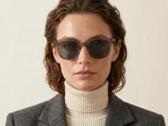 BS0824-0242_Brown_Rectangular_TR90_sunglasses-tryon_female