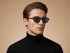 BS0824-0246_Black_Oval_TR90_sunglasses-tryon_male