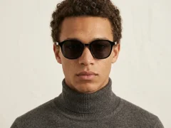 BS0824-0251_Black_Rectangular_TR90_sunglasses-tryon_male