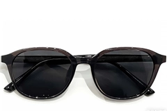BS0824-0255_Grey_Rectangular_TR90_sunglasses_front