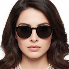 bs0824-0255_grey_rectangular_tr90_sunglasses_model