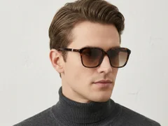 BS0824-0261_Tortoiseshell_Rectangular_TR90_sunglasses-tryon_male