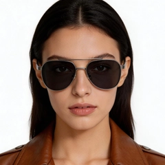 bs0824-0262_grey_aviator_metal_sunglasses_model