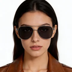 bs0824-0262_grey_aviator_metal_sunglasses_model