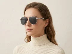 BS0824-0265_Silver_Aviator_Metal_sunglasses-tryon_female