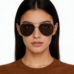 bs0824-0266_grey_aviator_metal_sunglasses_model