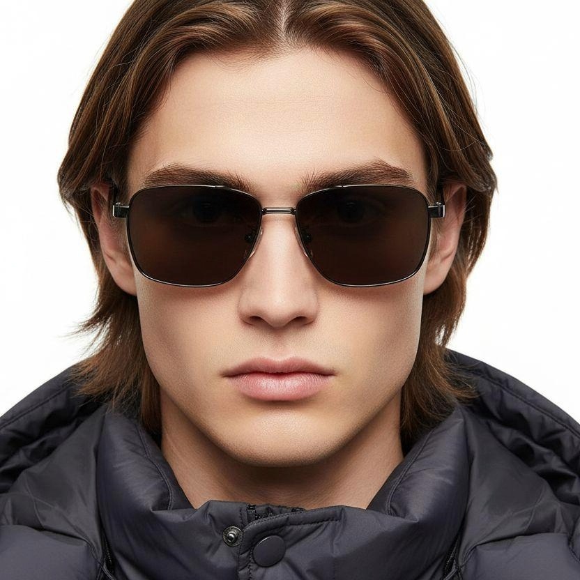 bs0824-0271_grey_rectangular_metal_sunglasses_model