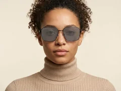BS0824-0274_Black_Geometric_Metal_sunglasses-tryon_female