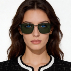 bs0824-0281_grey_rectangular_metal_sunglasses_model