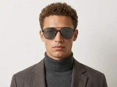 BS0824-0284_Black_Aviator_Metal_sunglasses-tryon_male