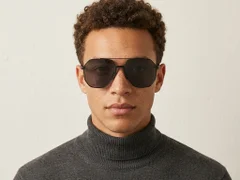 BS0824-0288_Black_Aviator_Metal_sunglasses-tryon_male